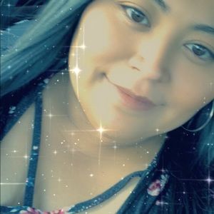 Meet your Posher, Mayra